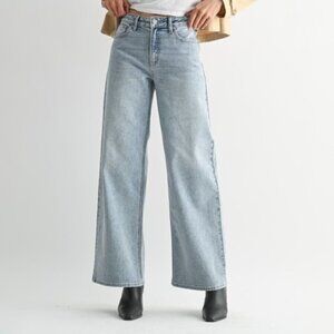 JUST USA HIGH RISE STRAIGHT DENIM JEANS
